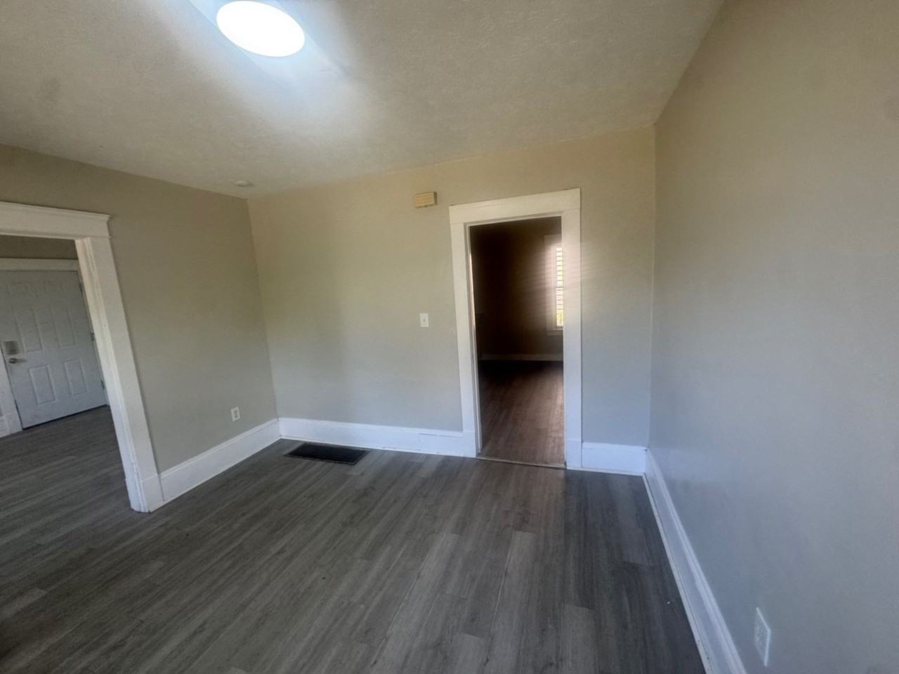 2895 E 118th St - Photo 5 of 37