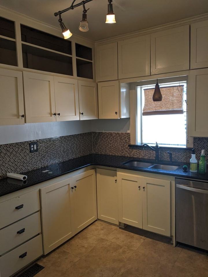 836 S Jamestown Ave - Photo 3 of 12