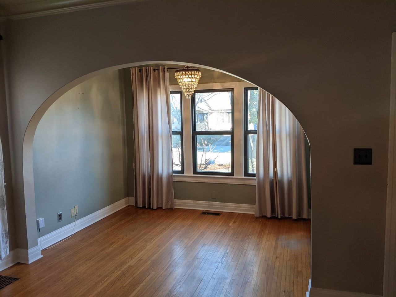 836 S Jamestown Ave - Photo 4 of 12