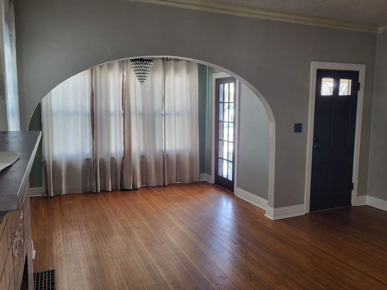 836 S Jamestown Ave - Photo 5 of 12
