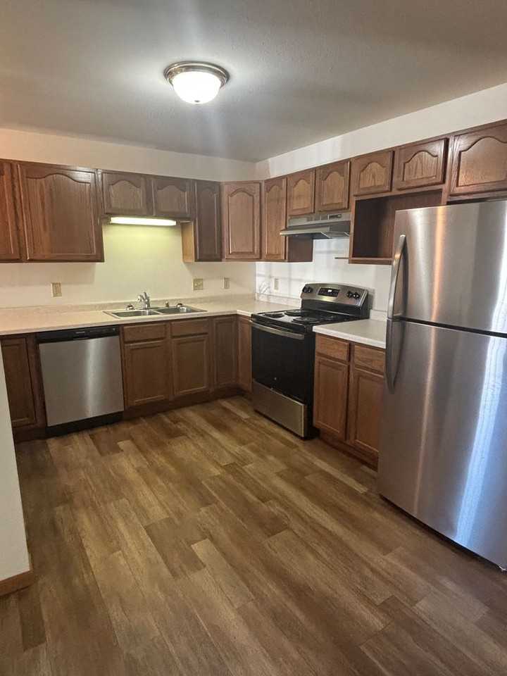 Lewis Townhomes - Photo 3 of 24