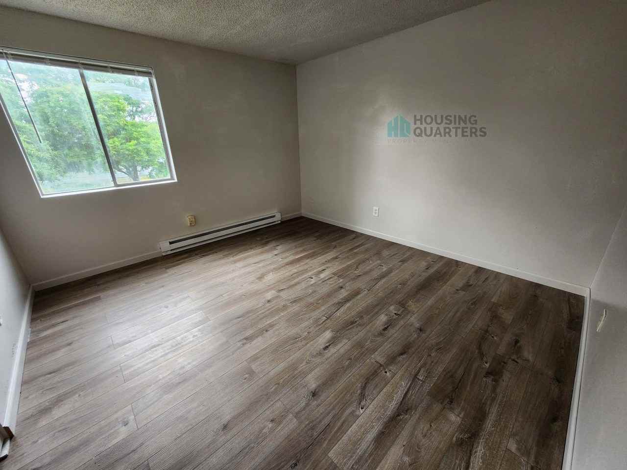 1810 N Addison St - Photo 4 of 21