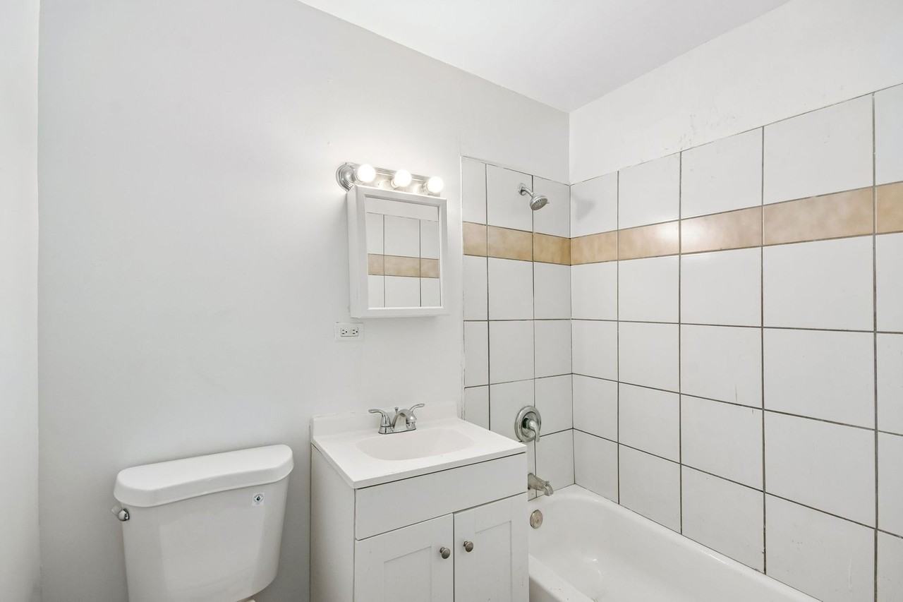 1830 S Karlov Ave - Photo 3 of 5