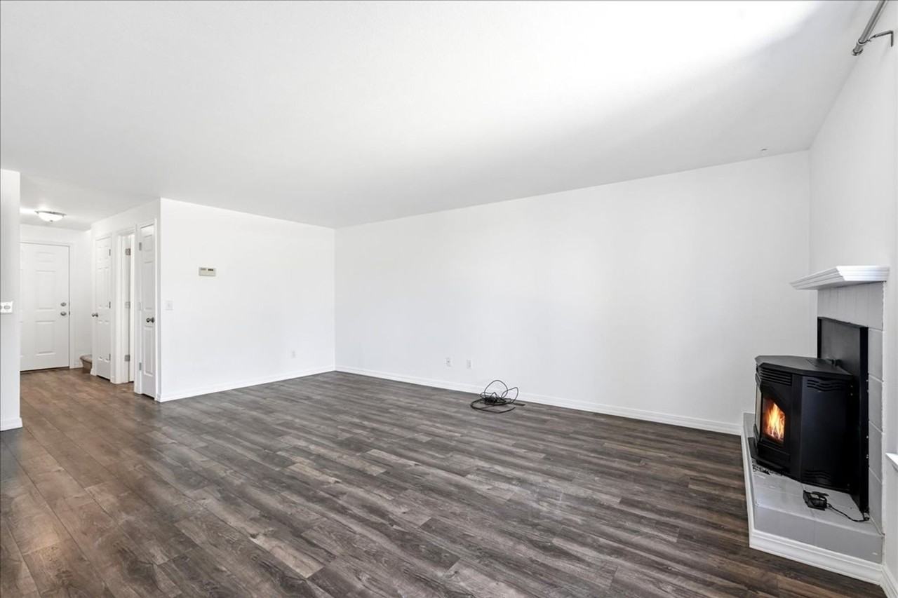 186 E Elwood Ln - Photo 5 of 39