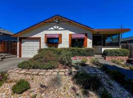 featured image of 10 Linnell Ave
