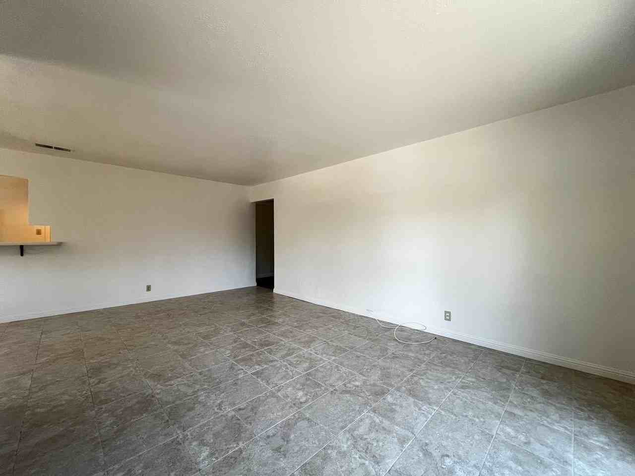 10 Linnell Ave - Photo 6 of 35