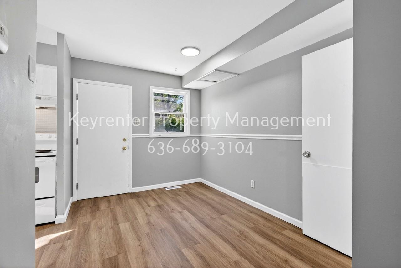 3313 Droste Rd - Photo 7 of 25
