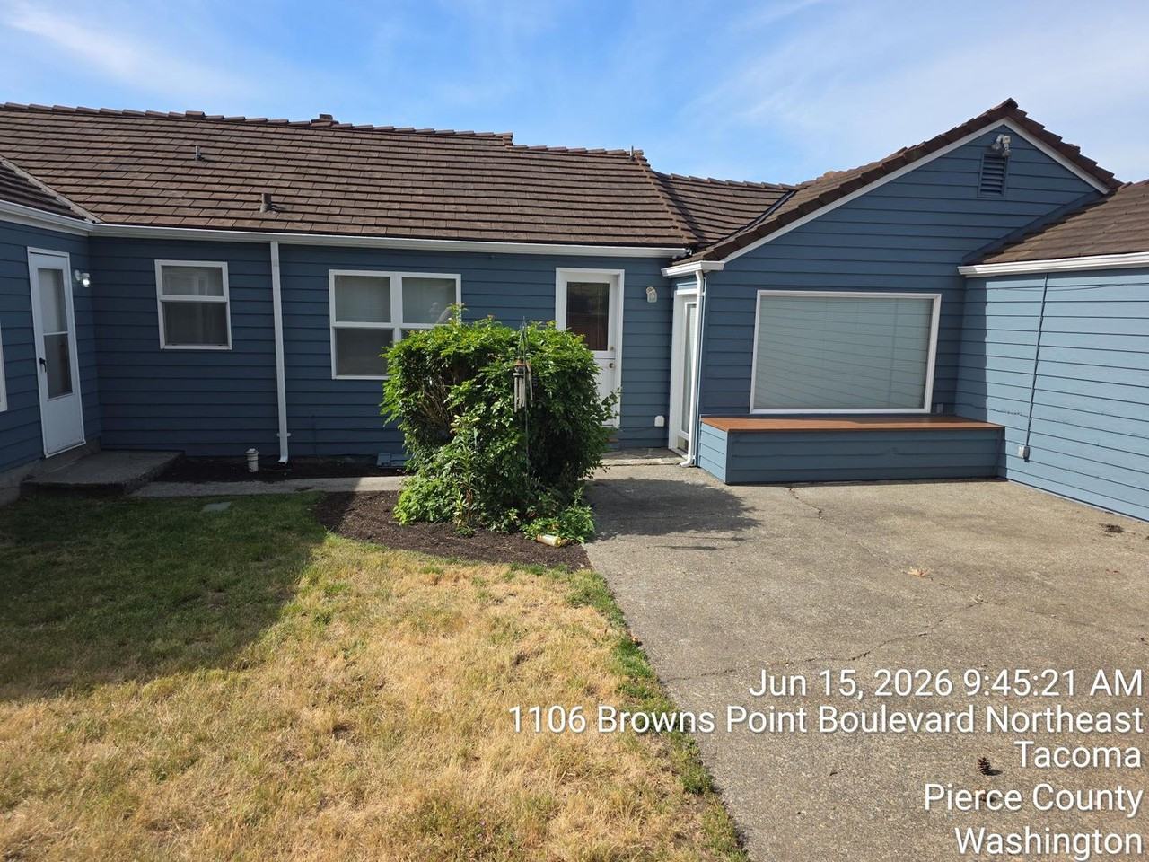 1106 Browns Point Blvd - Photo 2 of 26