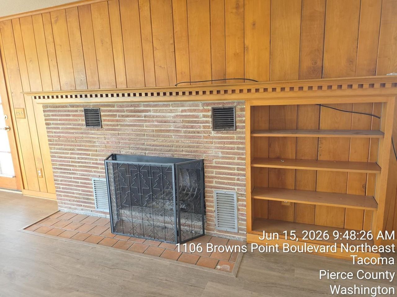 1106 Browns Point Blvd - Photo 5 of 26