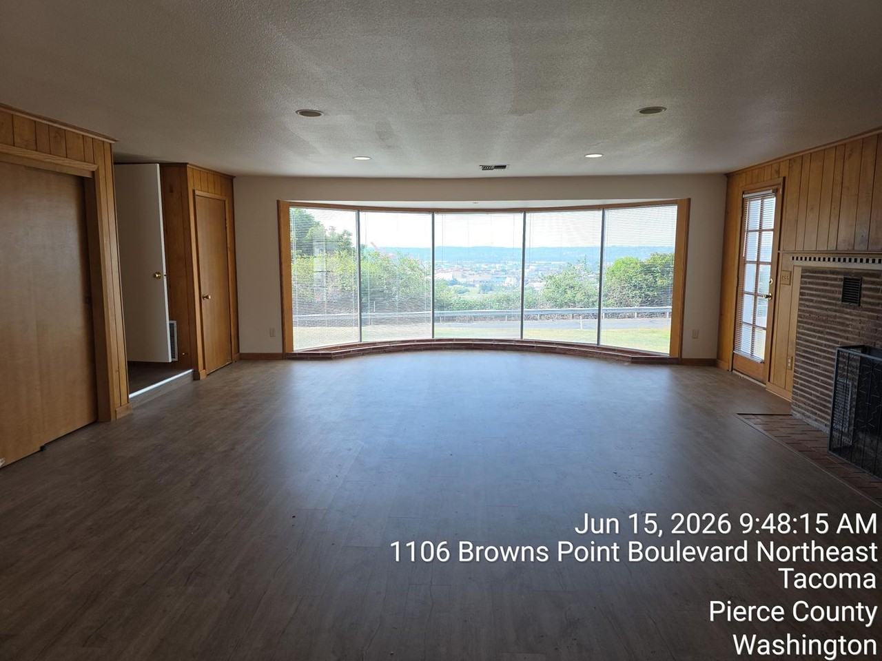 1106 Browns Point Blvd - Photo 6 of 26
