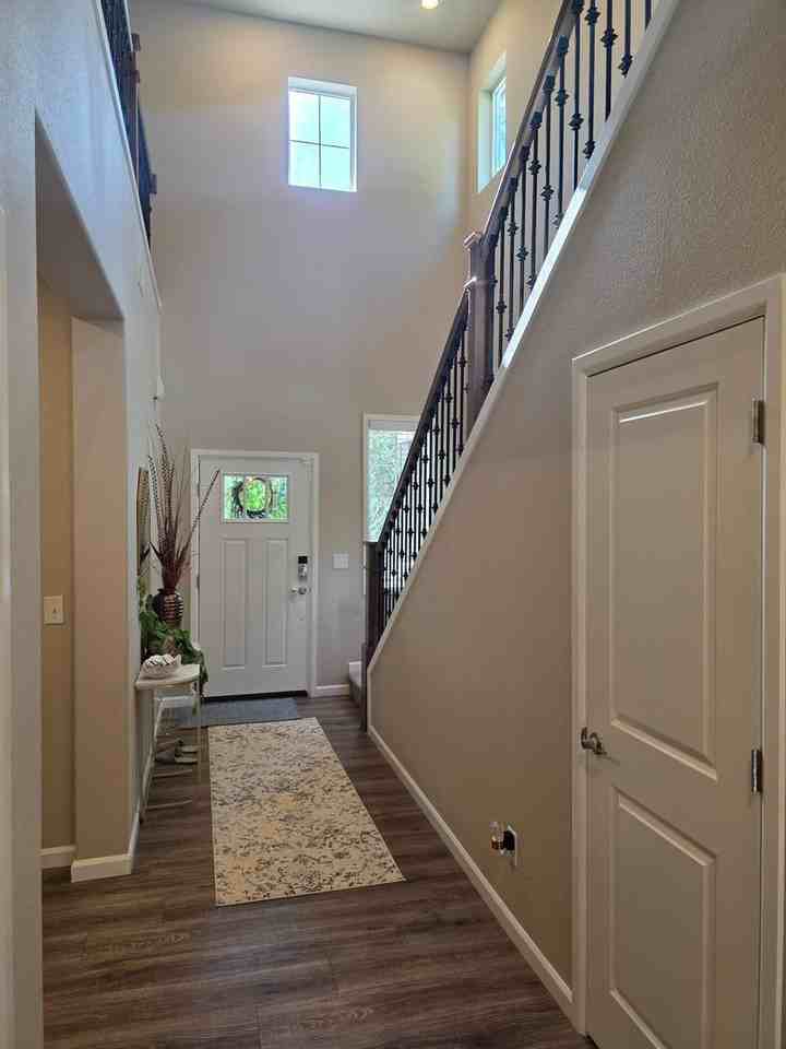 4936 Admiral St - Photo 3 of 34