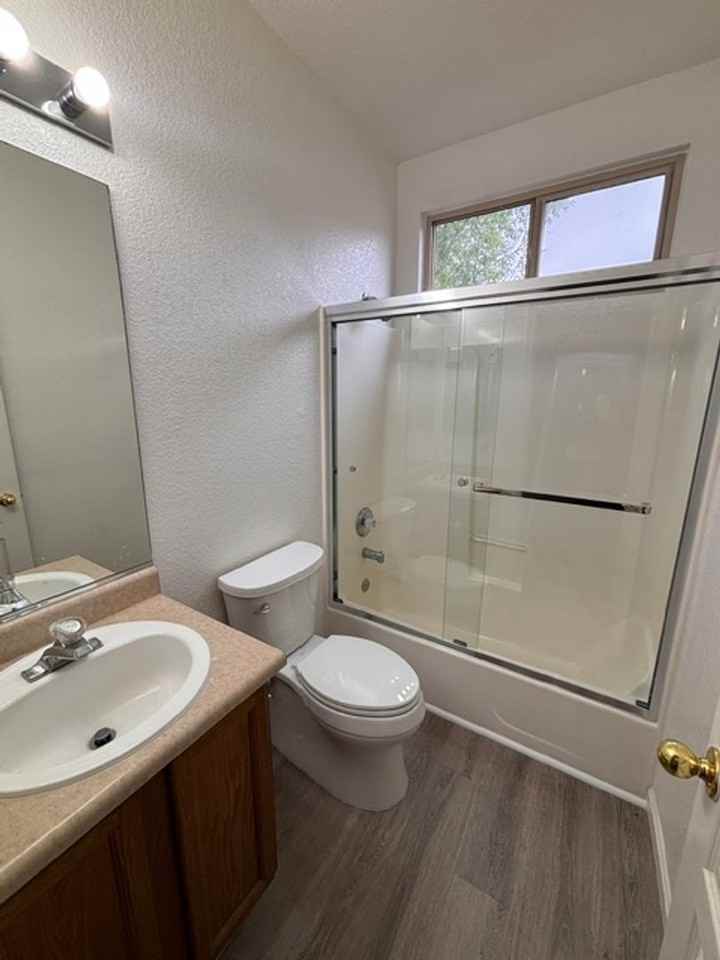 1024 Westcreek Ln - Photo 4 of 9