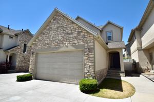 featured image of 1555 W Wynview Ln