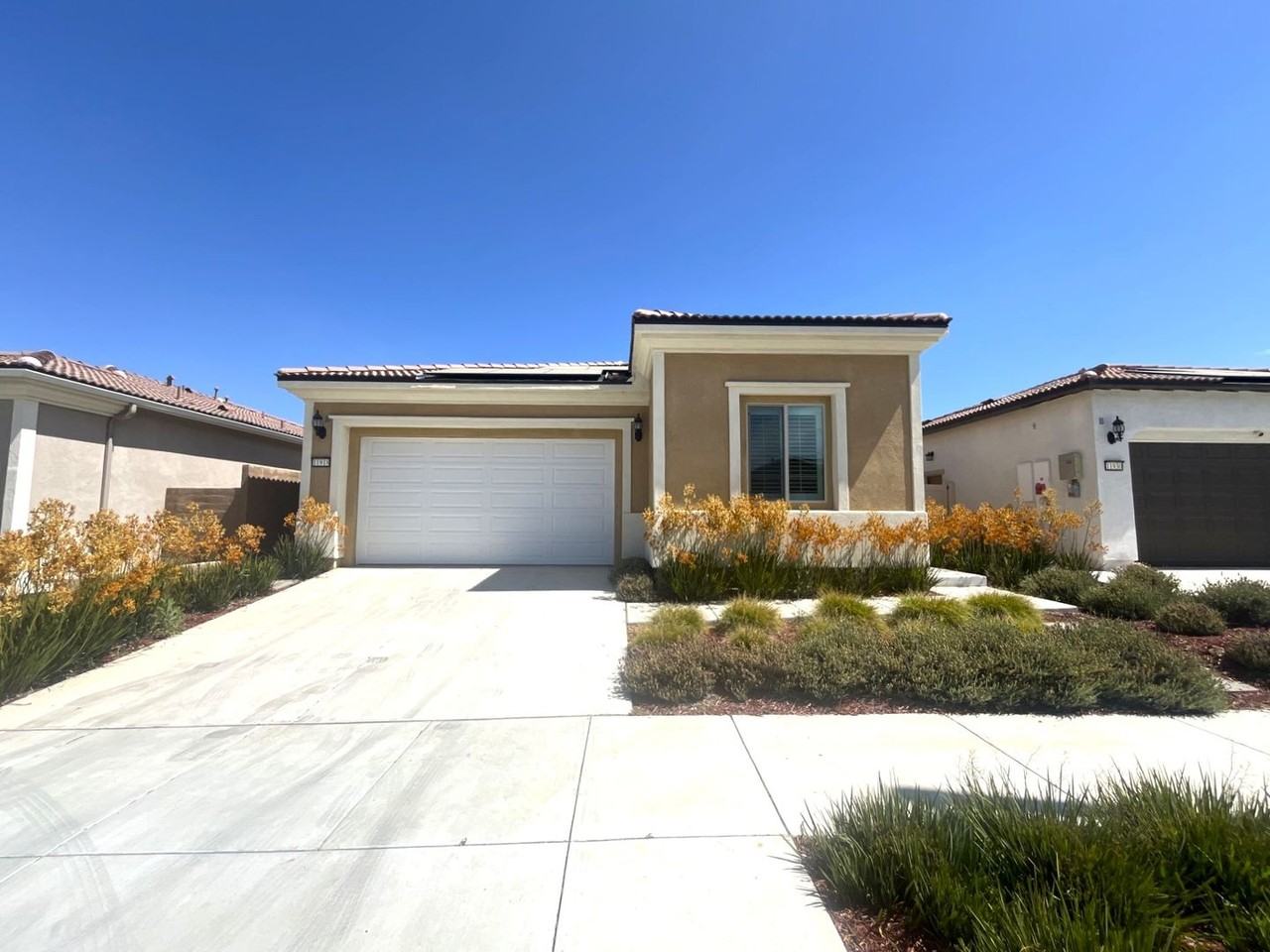 11918 Greenpeak St - Photo 4 of 34