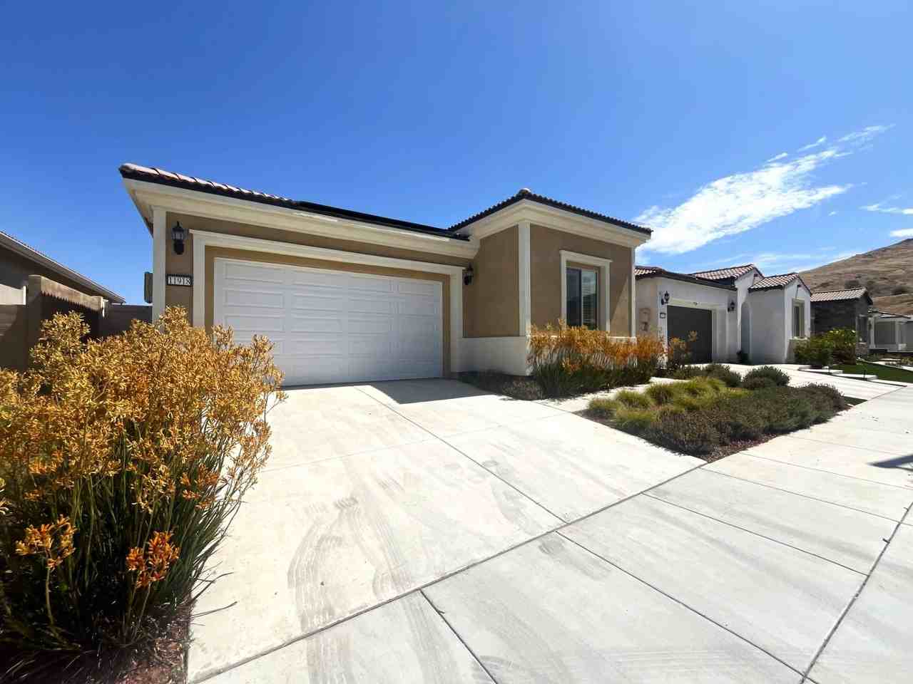 11918 Greenpeak St - Photo 5 of 34