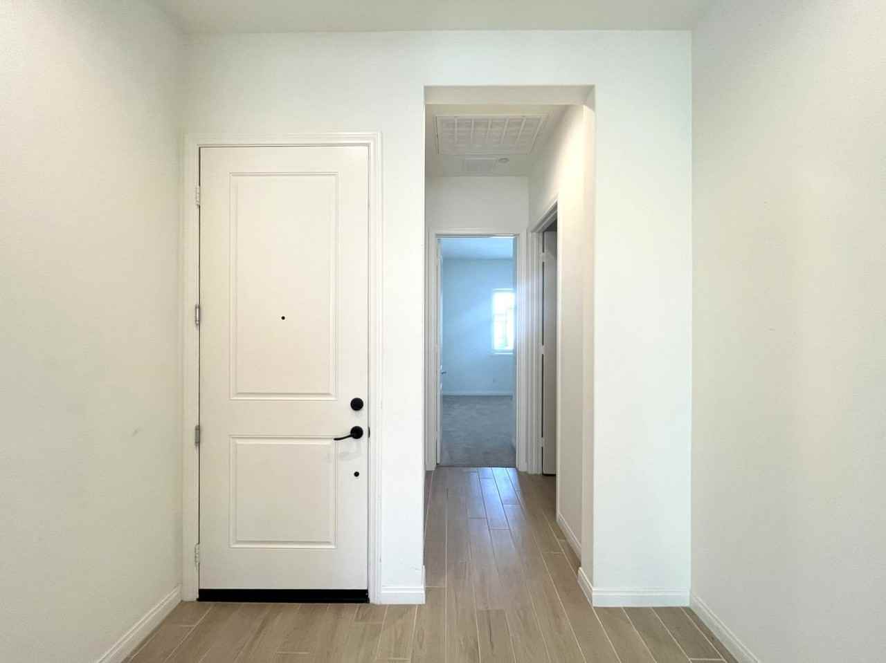 11918 Greenpeak St - Photo 6 of 34