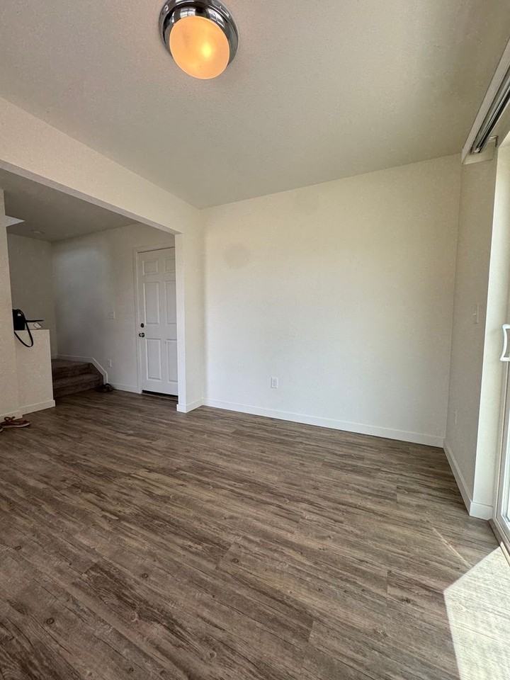 5836 Thurless Ln - Photo 2 of 31