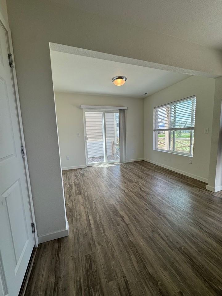 5836 Thurless Ln - Photo 4 of 31