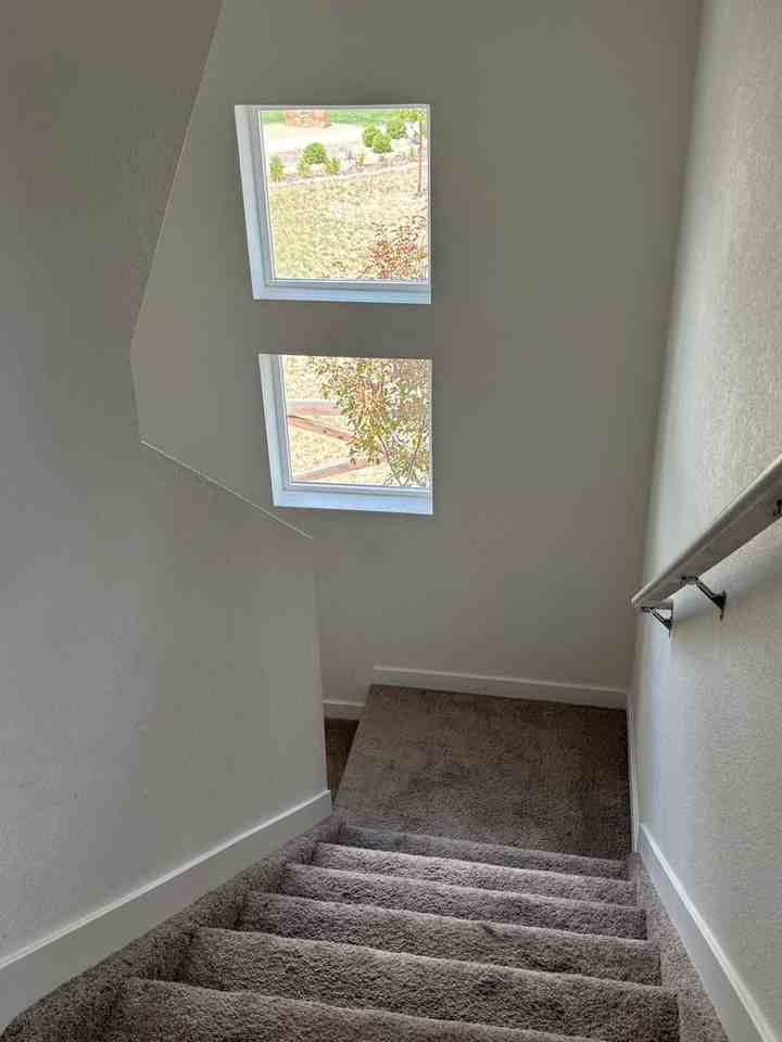5836 Thurless Ln - Photo 6 of 31