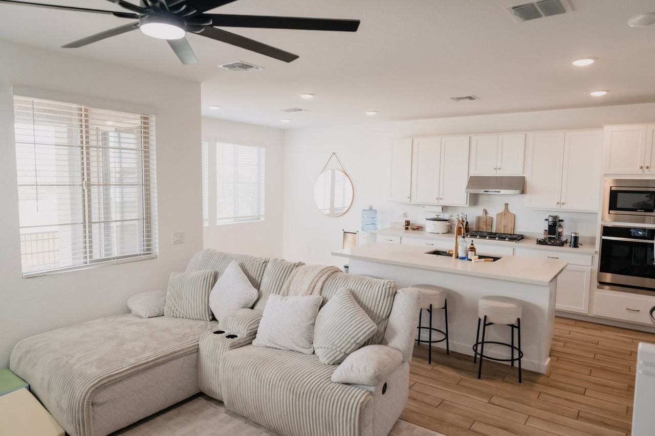 9403 E Solina Ave - Photo 4 of 35