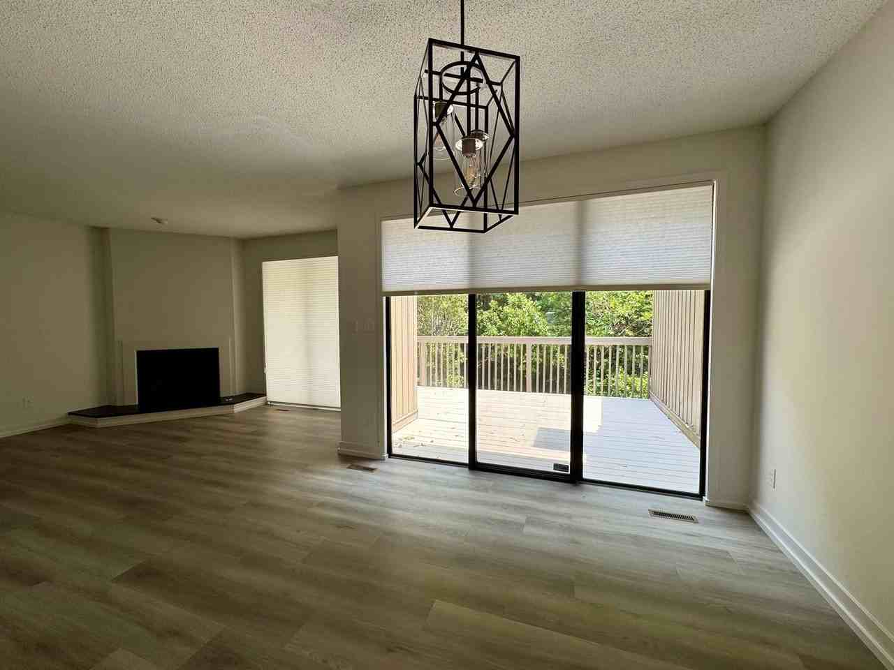 7 Dartford Ct - Photo 5 of 13