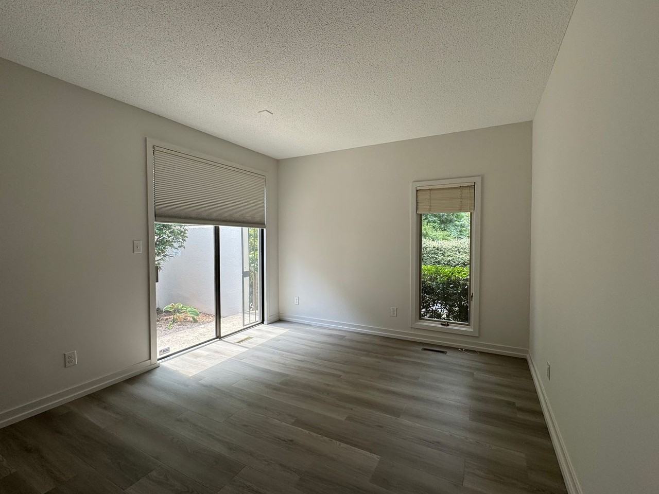7 Dartford Ct - Photo 7 of 13