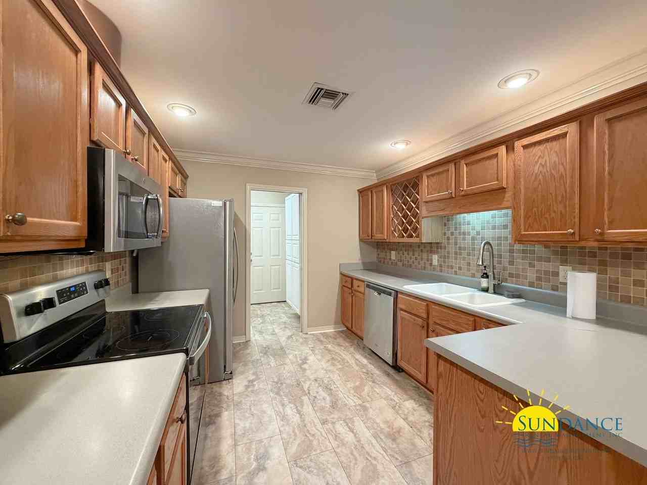 940 Scenic Oak Ln - Photo 7 of 27