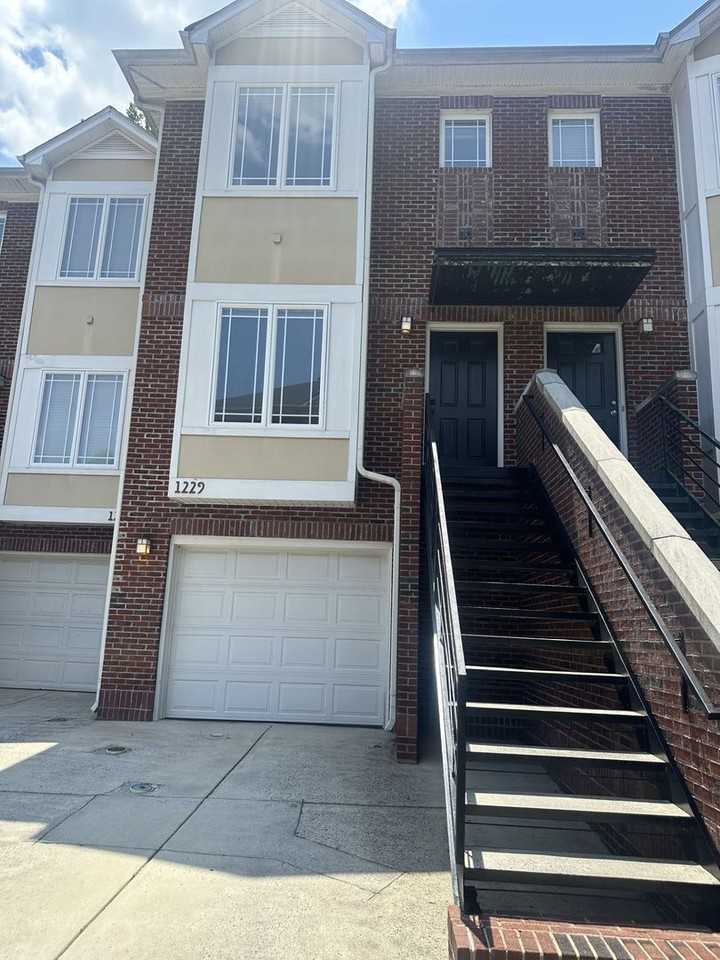 1229 Lalex Ln - Photo 3 of 6
