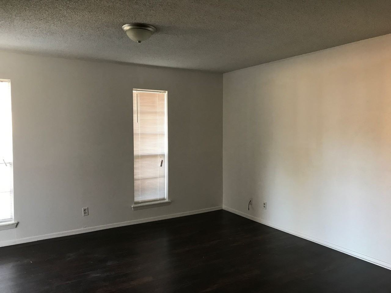 4 W Broadway Ct - Photo 4 of 9