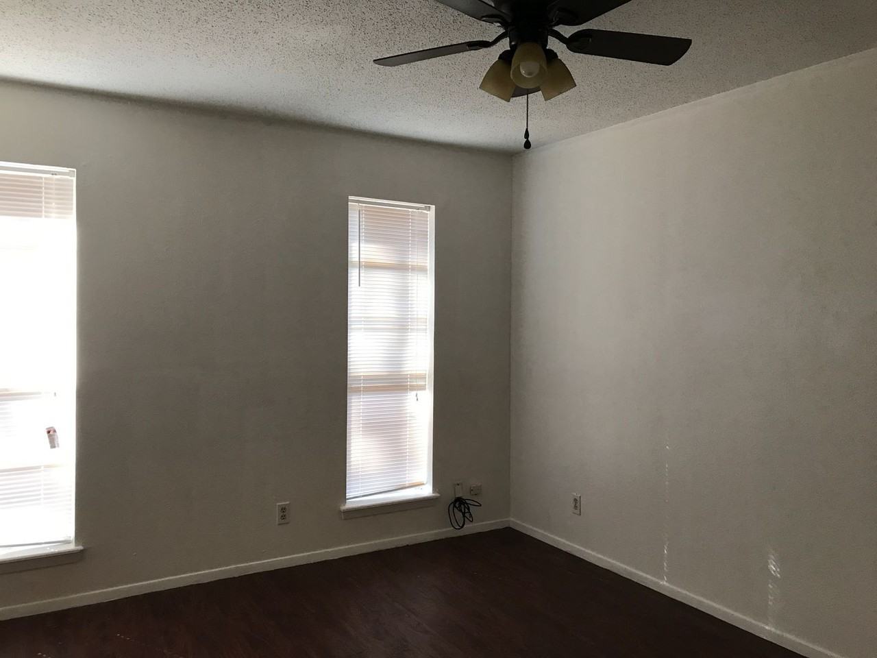 4 W Broadway Ct - Photo 6 of 9