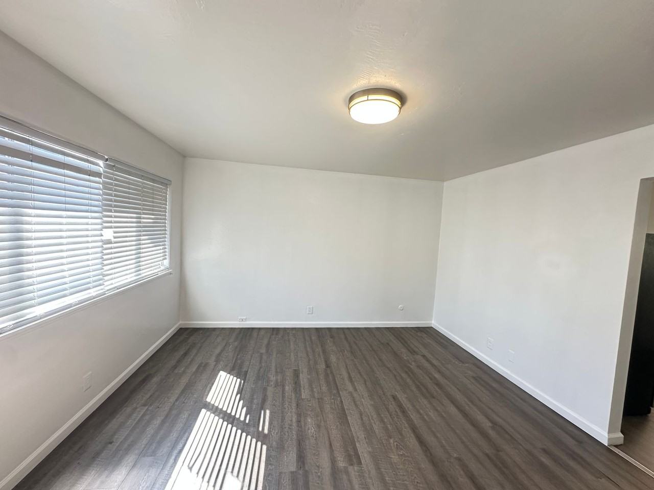 3408 68th Ave - Photo 7 of 27