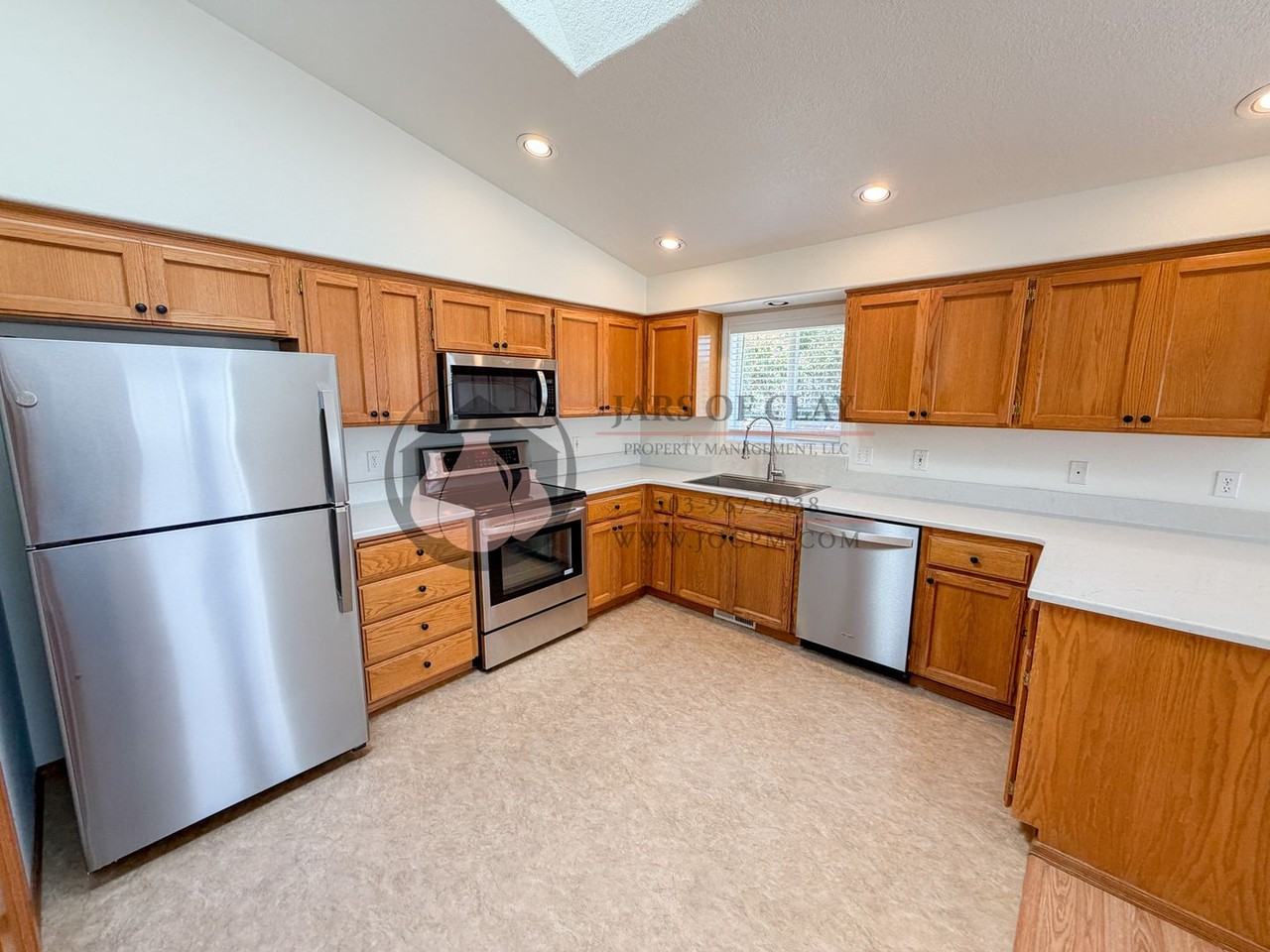 1981 Westport Ct Nw - Photo 5 of 16