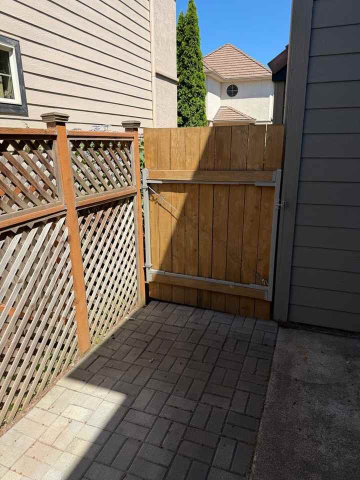 4016 Scottdale St - Photo 4 of 19