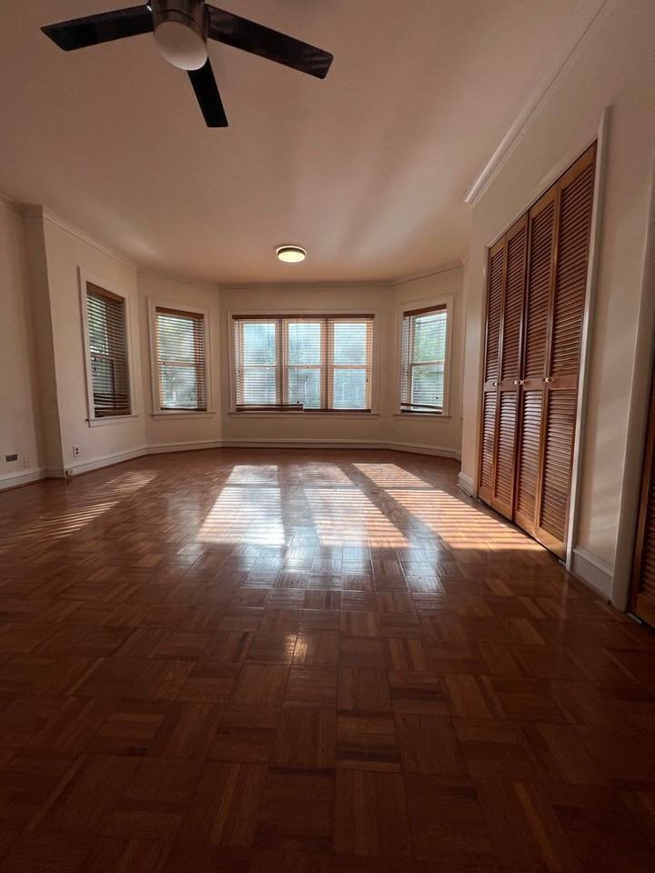 6937 S Merrill Ave - Photo 3 of 33