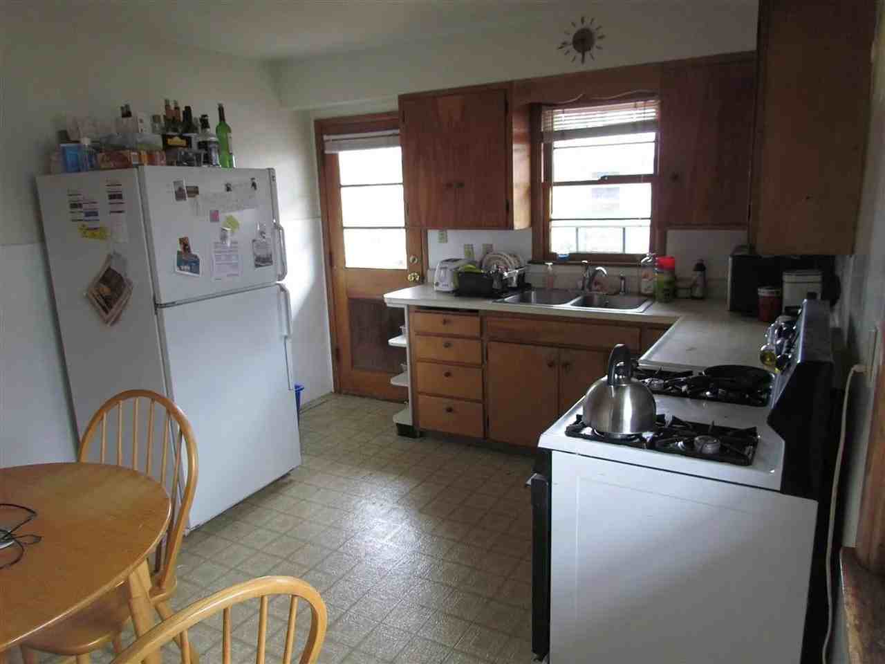 813 S Lincoln St - Photo 4 of 7
