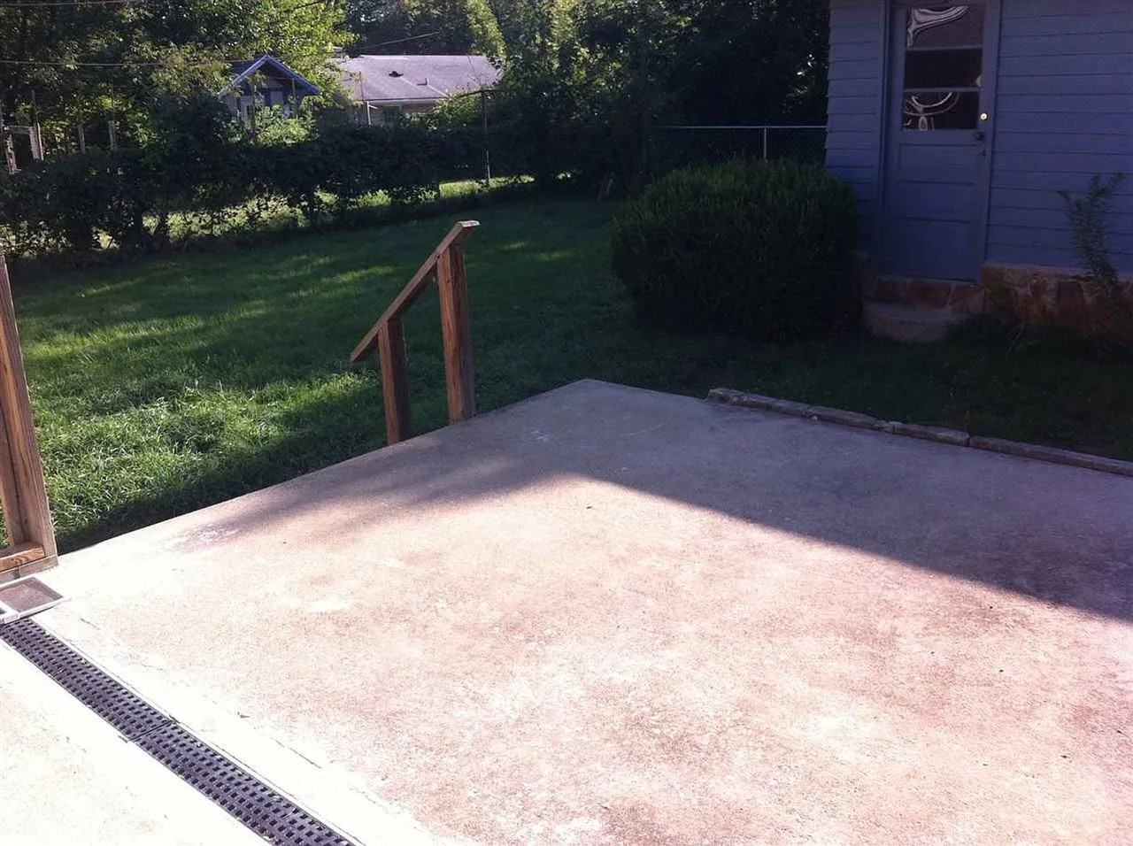 813 S Lincoln St - Photo 6 of 7