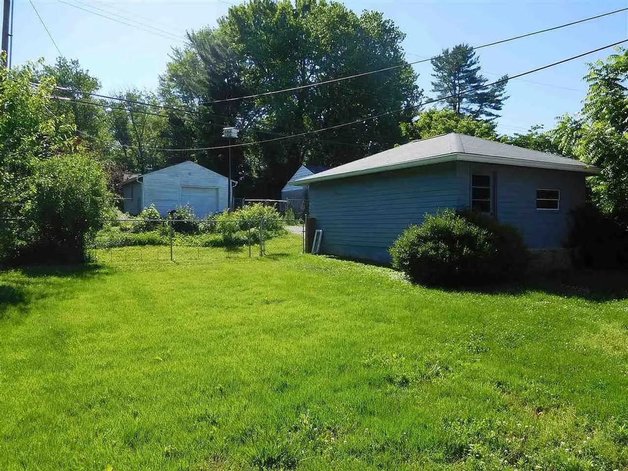 813 S Lincoln St - Photo 7 of 7