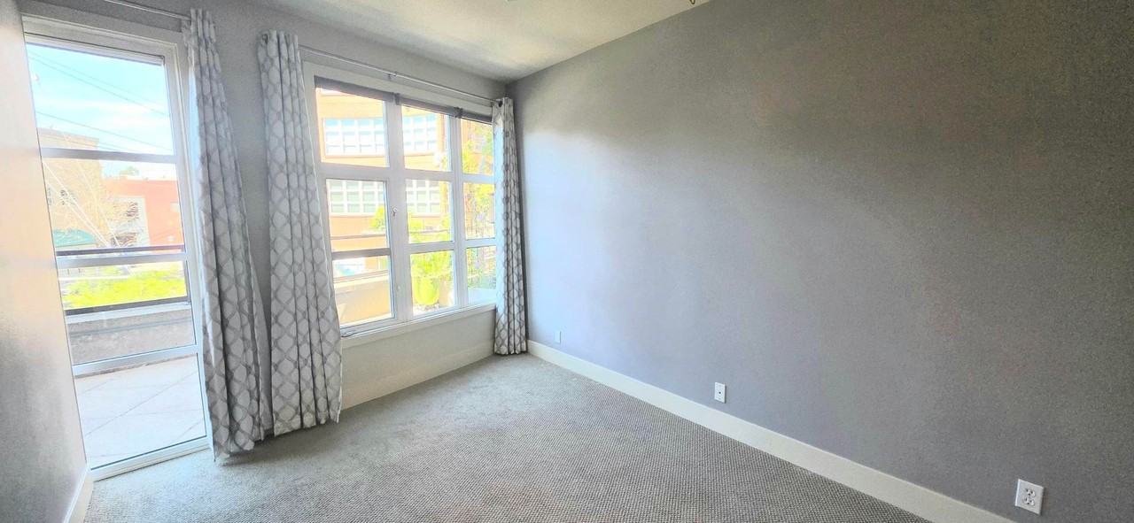 410 Ne 70th St #201 - Photo 6 of 10