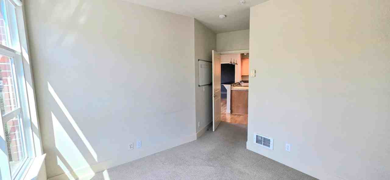 410 Ne 70th St #201 - Photo 7 of 10