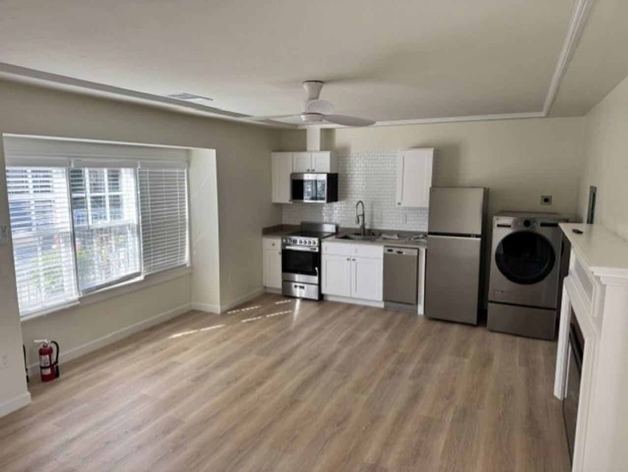 460 Pacific St #A - Photo 2 of 14