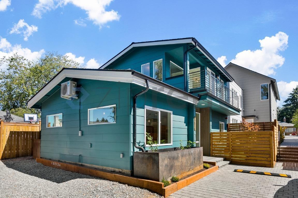 10213 40th Ave Sw #C - Photo 5 of 42