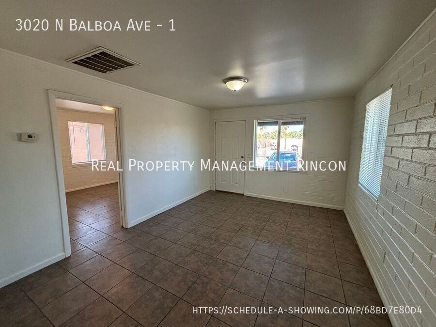 3020 N Balboa Ave #1 - Photo 2 of 11