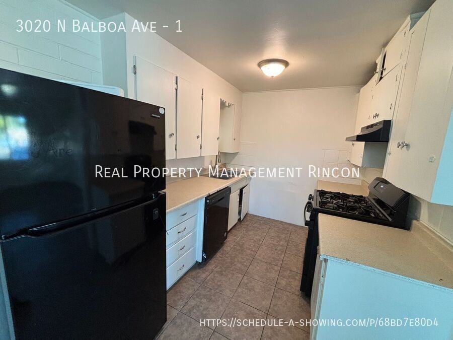 3020 N Balboa Ave #1 - Photo 4 of 11