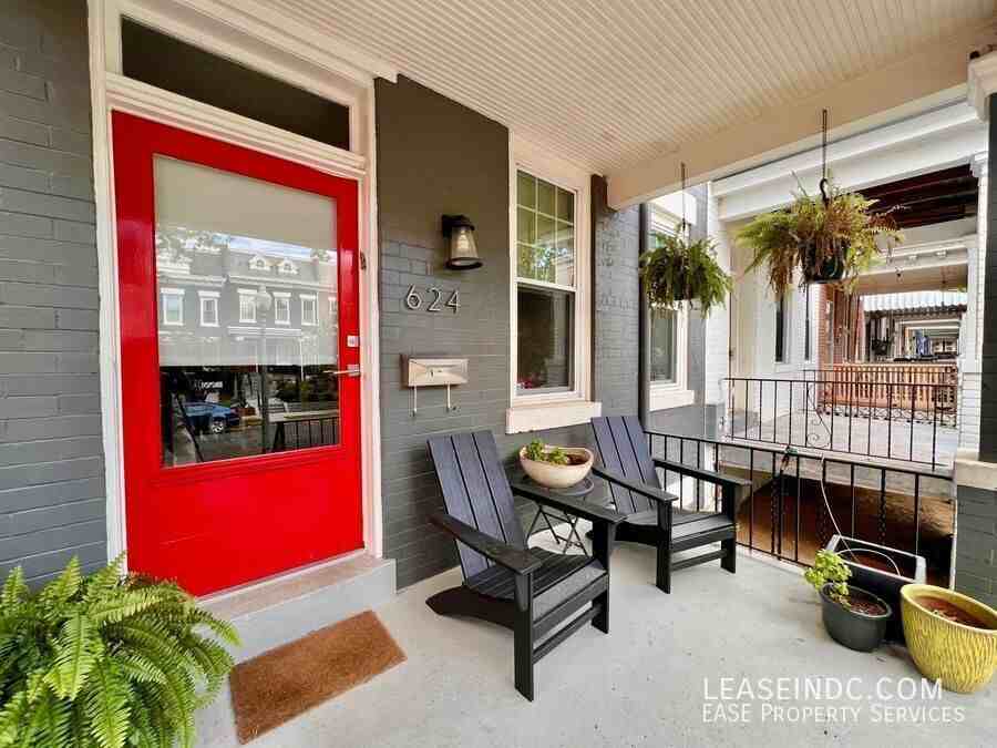 624 Lamont St Nw - Photo 2 of 35
