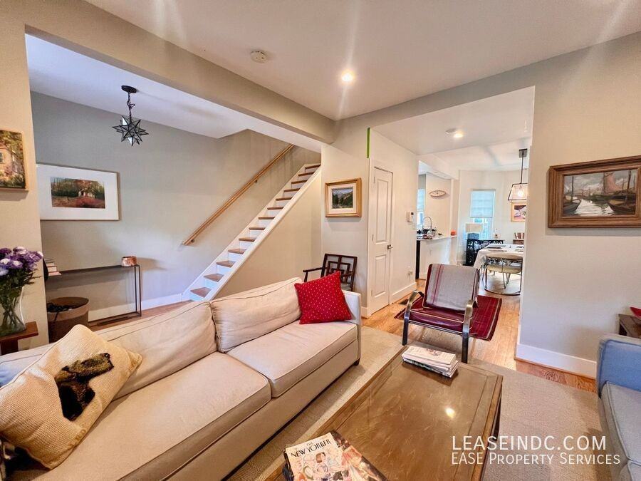 624 Lamont St Nw - Photo 6 of 35