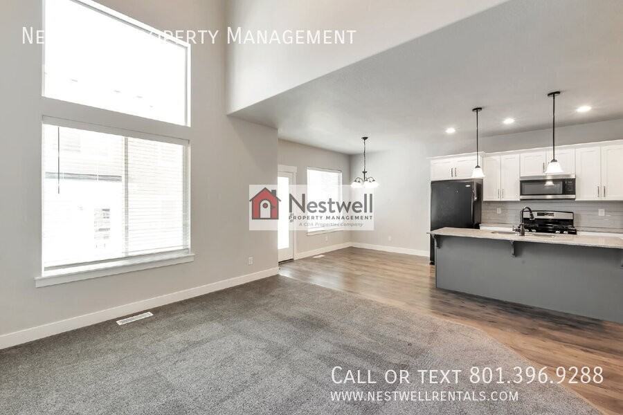 1556 N 3890 W - Photo 6 of 30