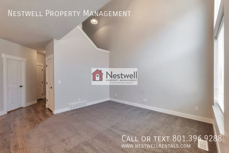 1556 N 3890 W - Photo 7 of 30