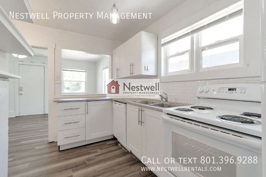 2308 S Green St - Photo 2 of 29