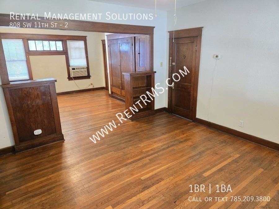 808 Sw 11th St #2 - Photo 4 of 14