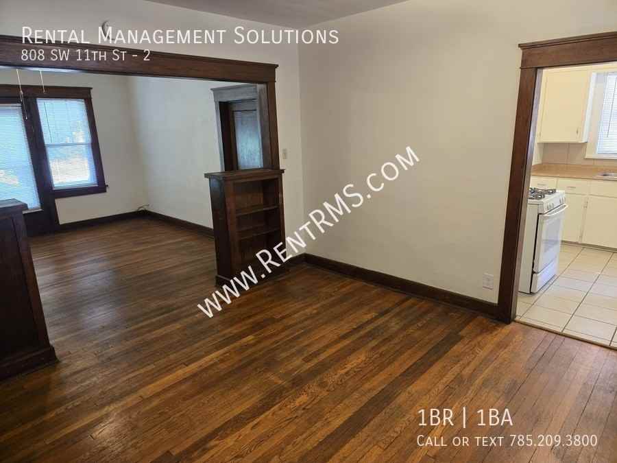 808 Sw 11th St #2 - Photo 5 of 14